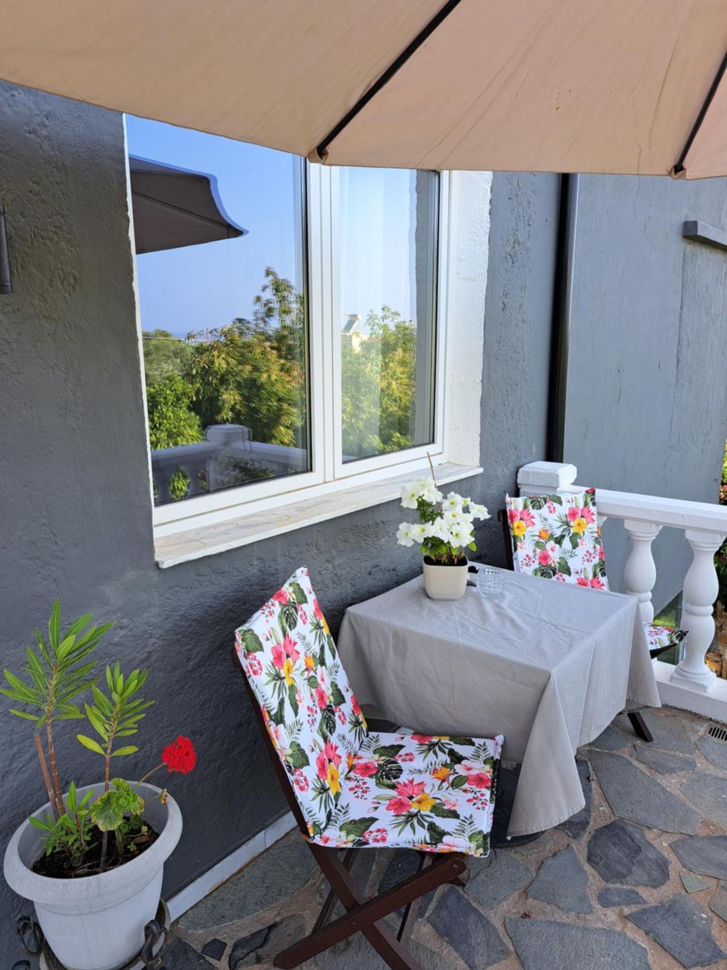 Garden Rooms Pirgos Psilonerou 외부 사진