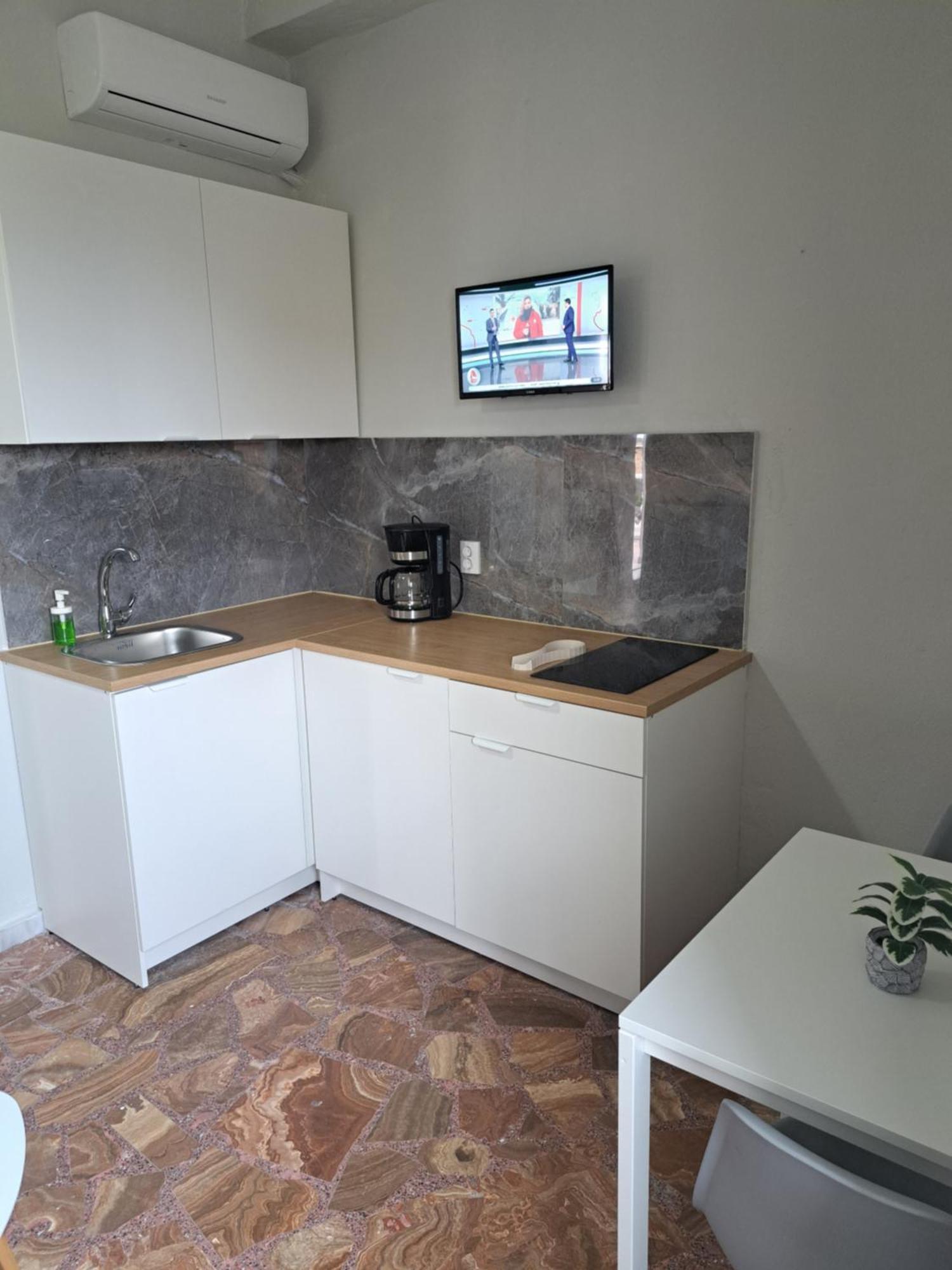 Garden Rooms Pirgos Psilonerou 외부 사진